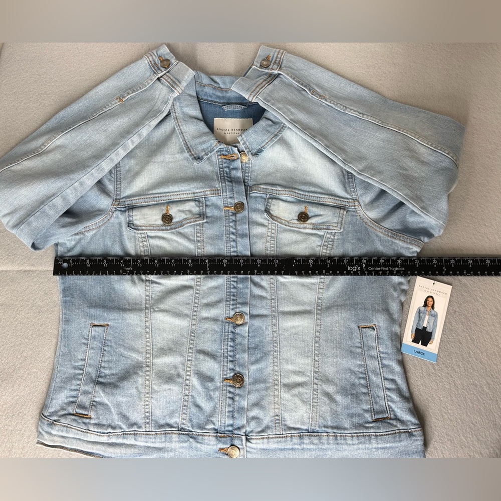Social Standard by Sanctuary Light Wash Button Up Denim Jean Jacket Large - Picture 8 of 9
